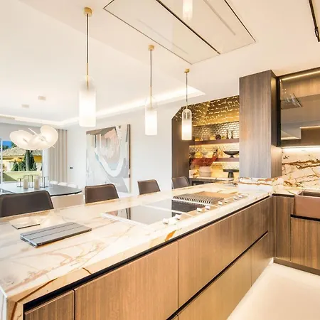Exceptional Penthouse In Rio Real Playa Marbella